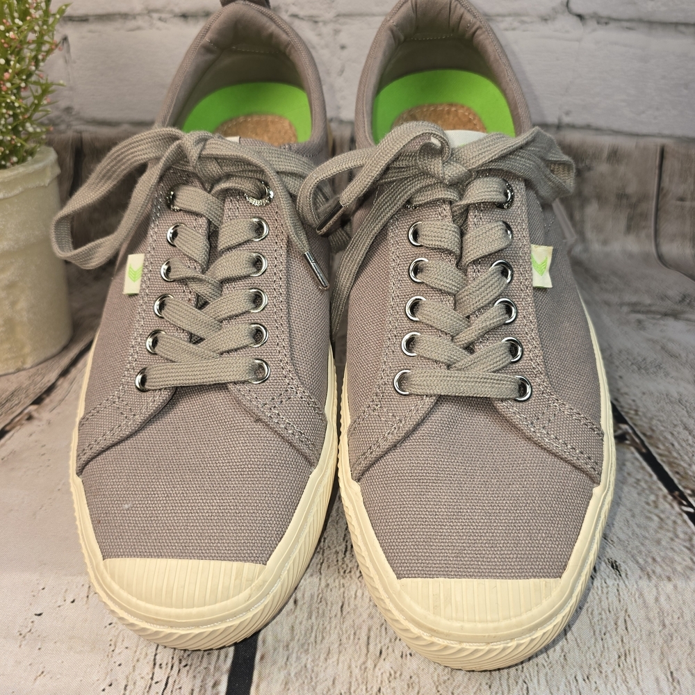 CARIUMA OCA LOW GRAY CANVAS SNEAKER WOMENS SIZE 9.5 UNISEX STYLE